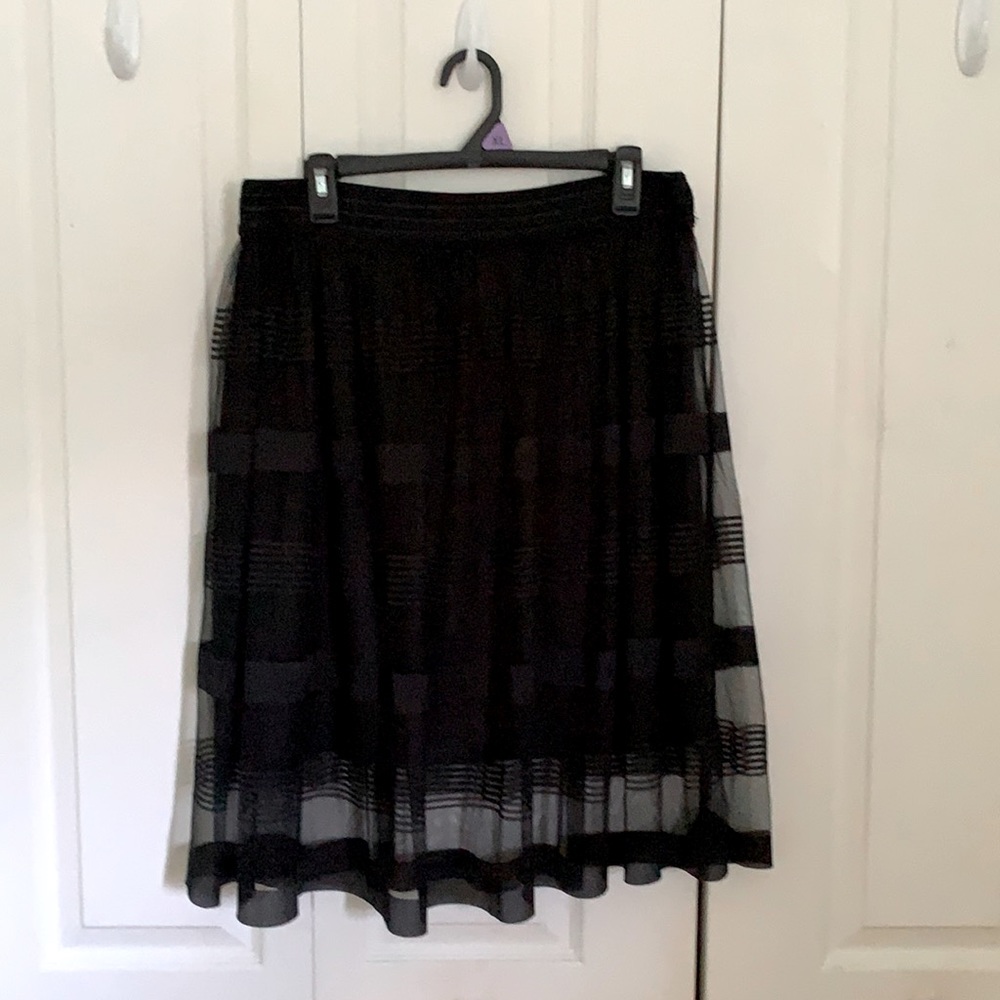 Metro Wear Black Knee Length Skirt Sz XL
